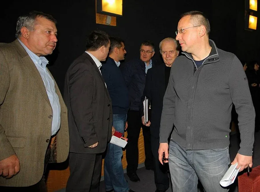 Данък "богатство" и високи пенсии гласи БСП   