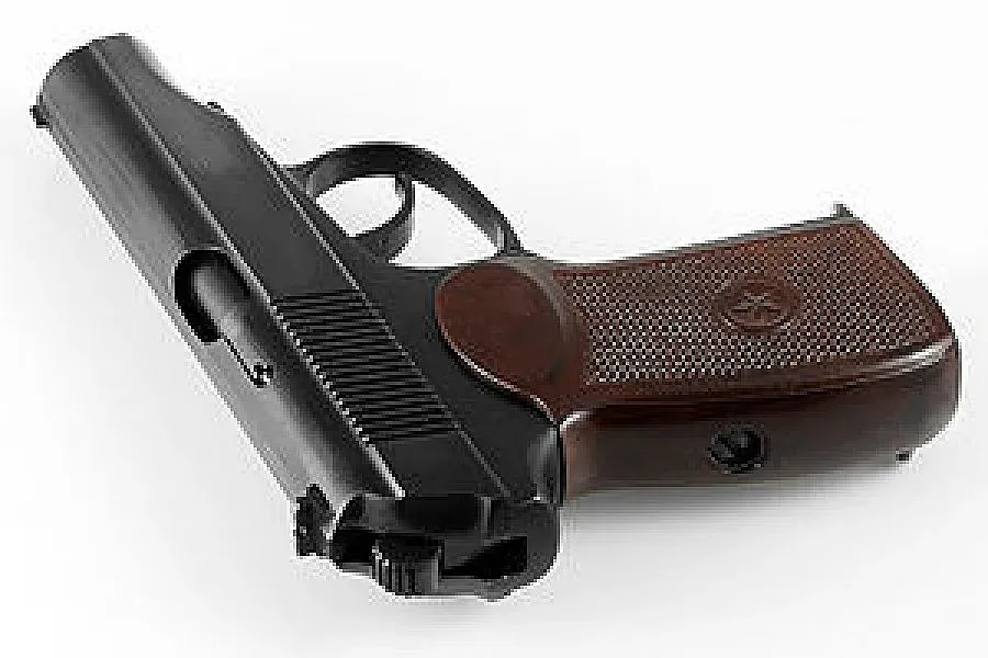 Изпратиха ефрейтора, не вярват да се е гръмнал