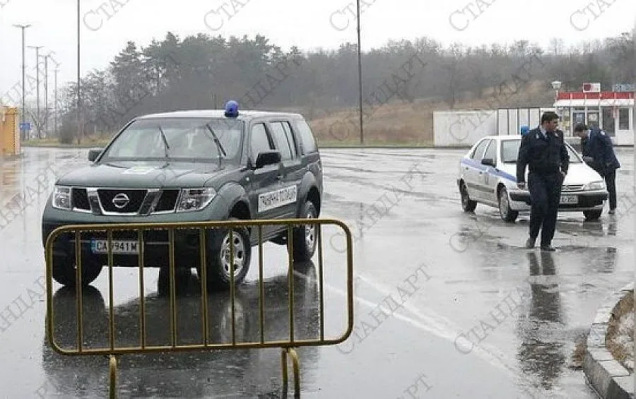 Гръцка блокада по границата