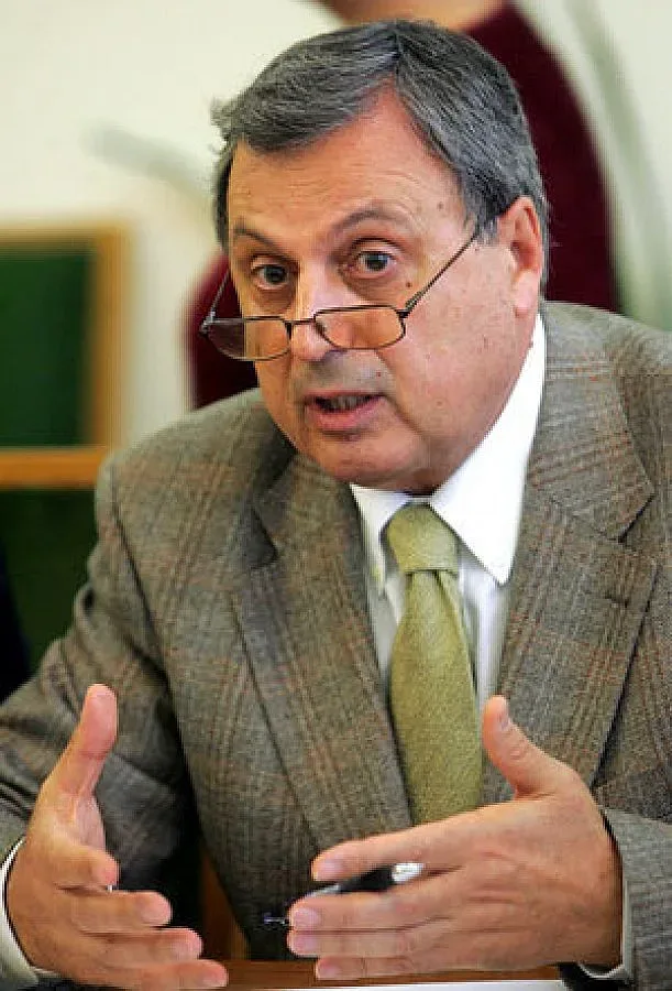 Данев: Гладът е по-силен от страха