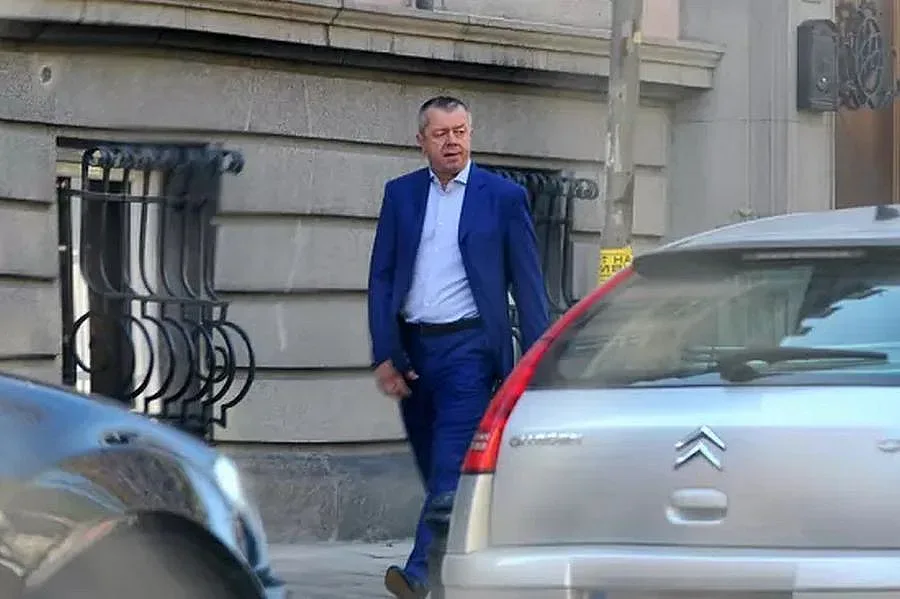 Вълка се сбогува с най-милото си. Продават уникалната му яхта (СНИМКИ)