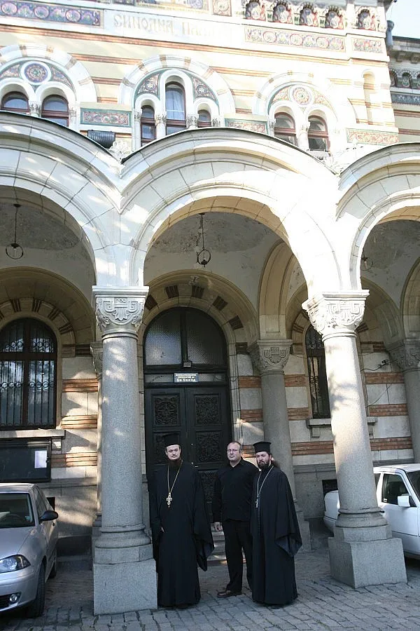 Луксът проблем №1 на църквата