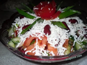 Македония и България делят шопската салата