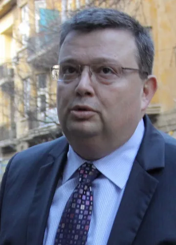 Октай не действал сам