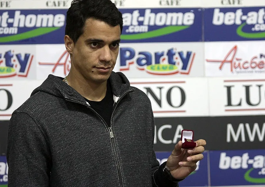 ЦСКА би с дузпи, трепери за Платини