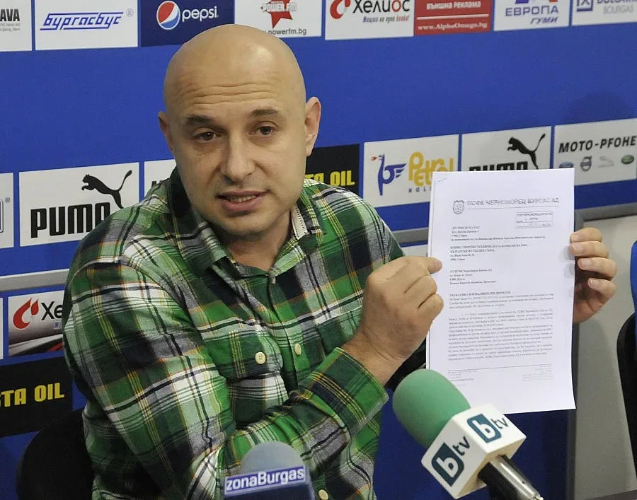 Шефът на "Черноморец": Дължим 20 млн., но няма опасност за тима