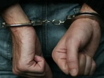 Задържаха мъж за блудство с момиченце