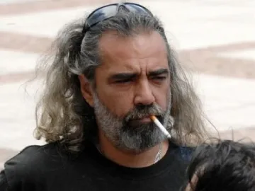 Слабаков и Атанасова в мир за пушачите