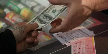 Америка лудна заради $176 млн