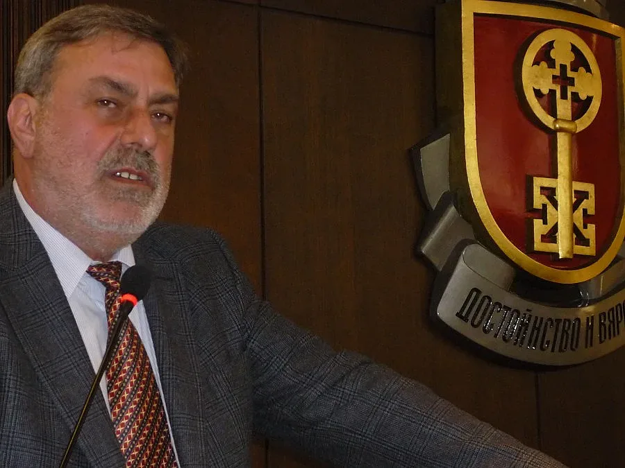 Хасково ще строи МОЛ, ако си върне военните имоти