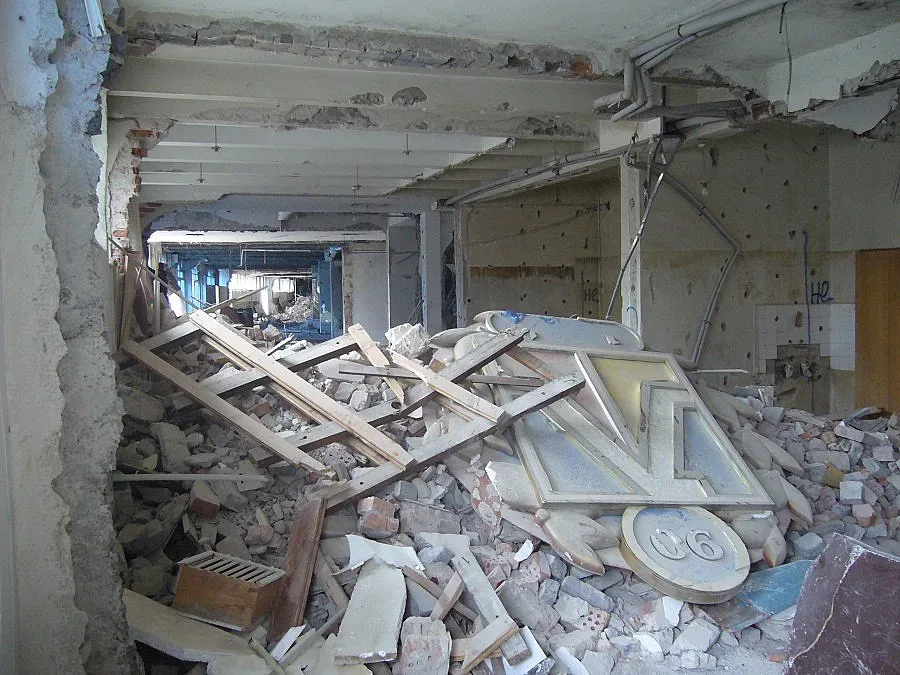 Изтърбушиха "Герена", бомбаджиите готови