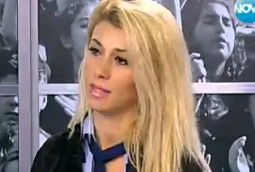 Октай бил галантен с половинката си