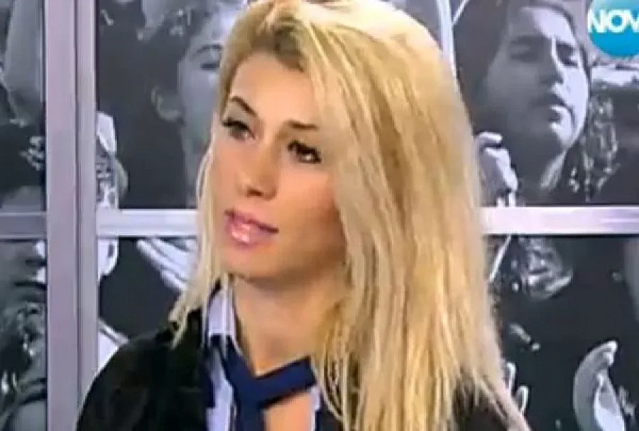 Октай бил галантен с половинката си