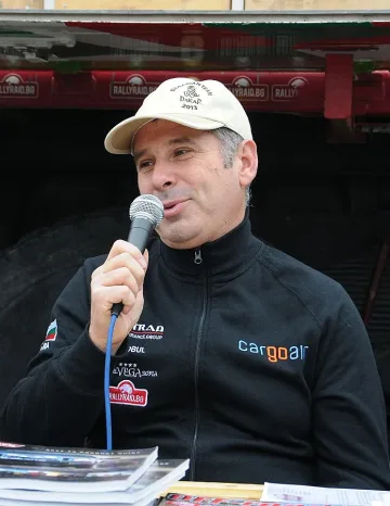 Ценков спира с "Дакар"