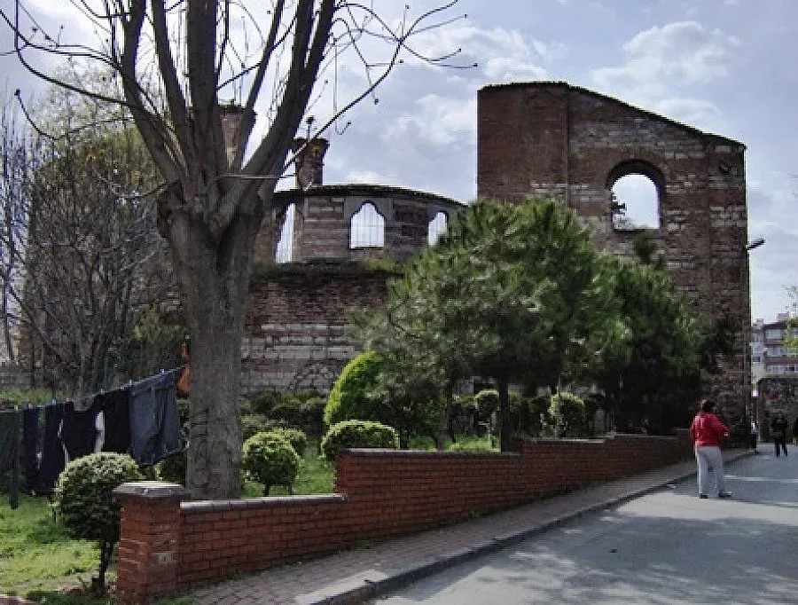 Прочут манастир става джамия