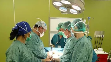 Взрив откъсна ръката на работничка