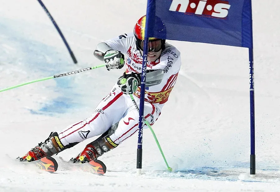 Хиршер и Дюр спечелиха нощния паралелен слалом в Москва