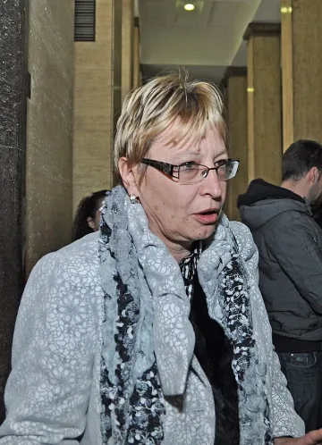 Баретата сам избрал главния вход