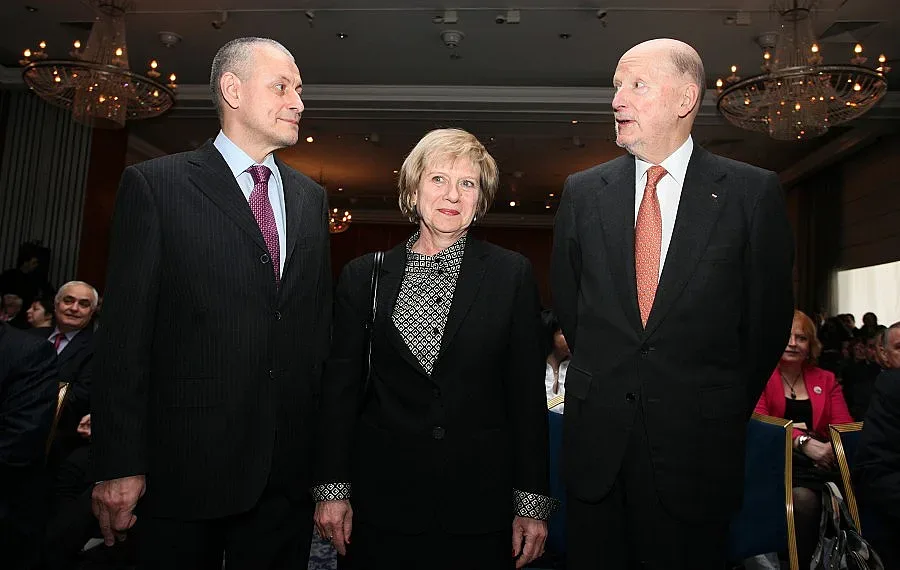 Рийс: Атентатите няма да върнат тъмното минало