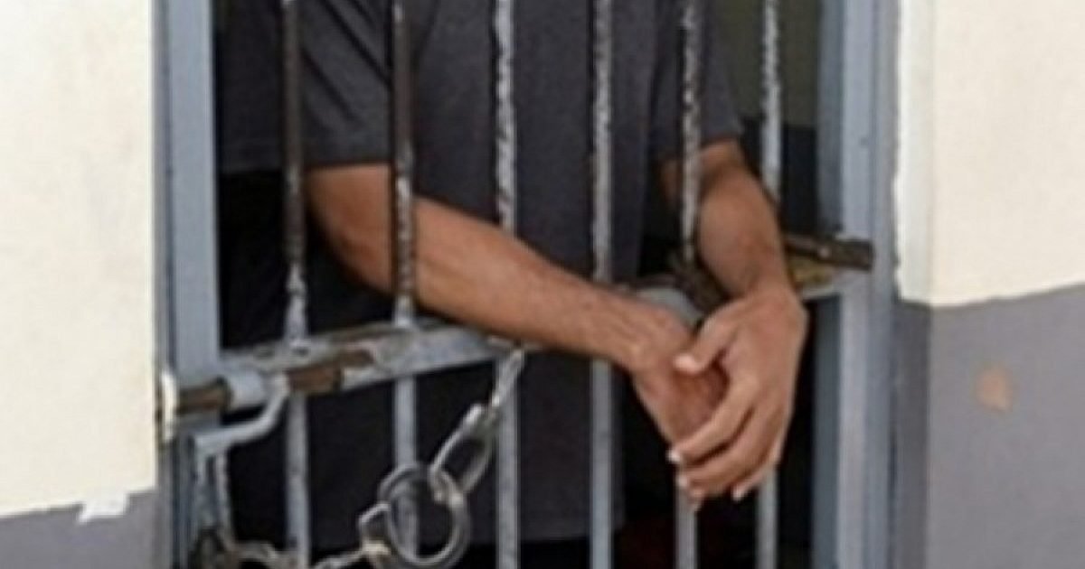 Бащата, блудствал с 9-годишната си дъщеря, остава 