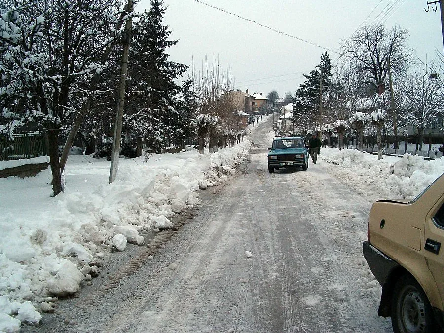 30 снегорина чистят снега във Видинско