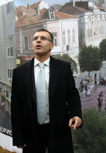 Дянков не гласувал