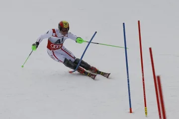 Хиршер с първа победа в Кицбюел