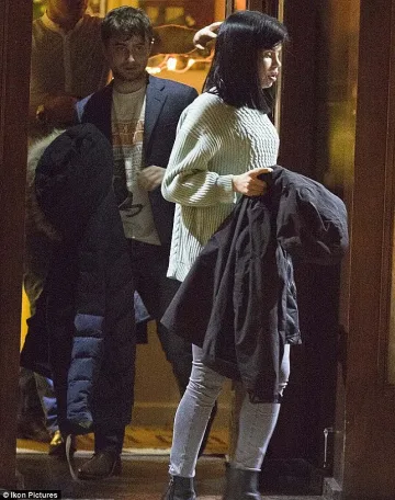 Брюнетка омая Хари Потър