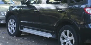 Депутатите се качват на нови джипове 