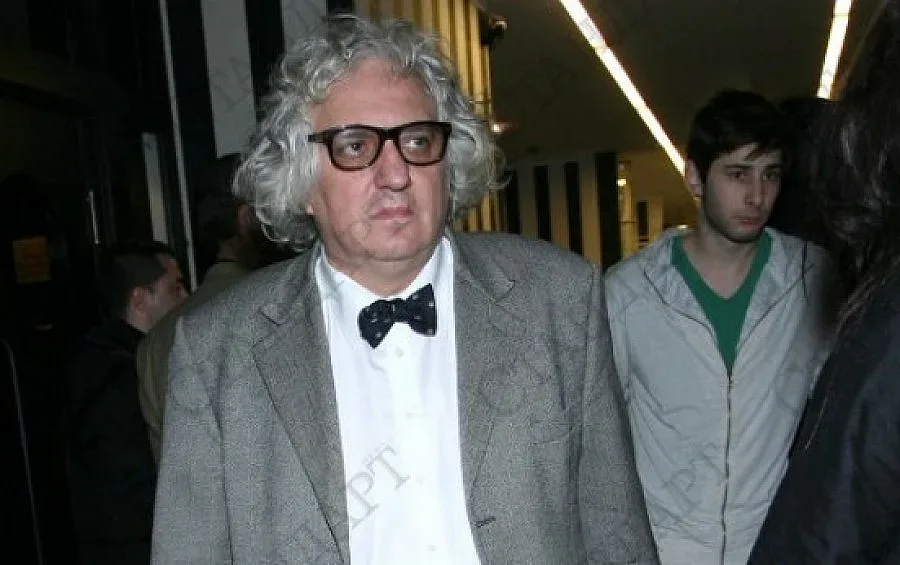 СЕМ иска шифър за порноканалите