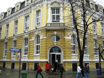 Данъчни продават златни зъби от 20 карата