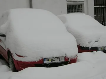 Сняг парализира Румъния