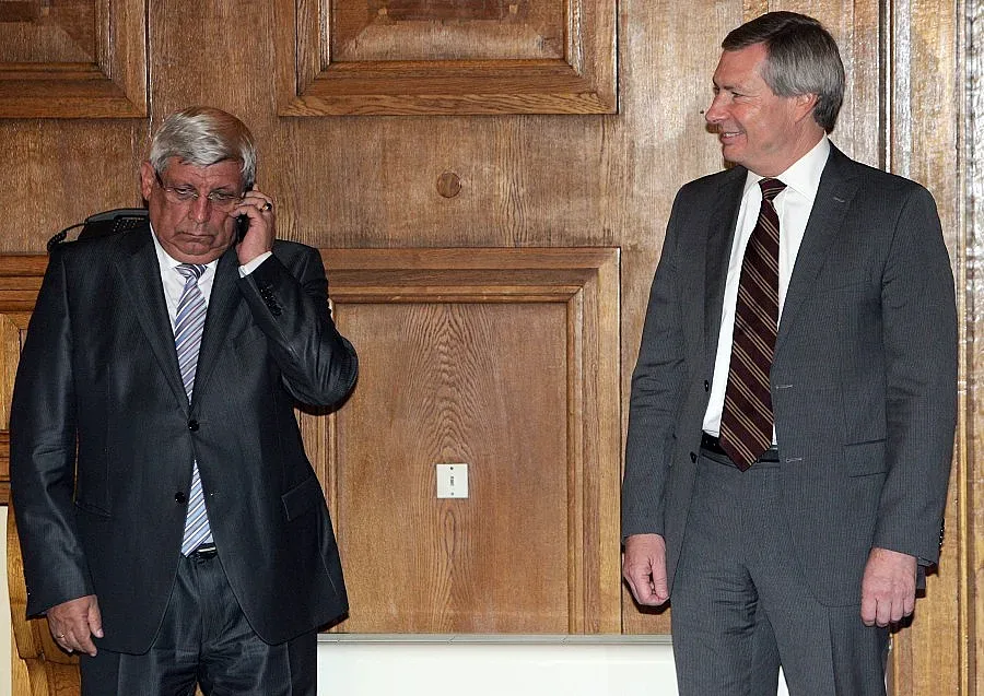 Офицери скочиха срещу военното министерство