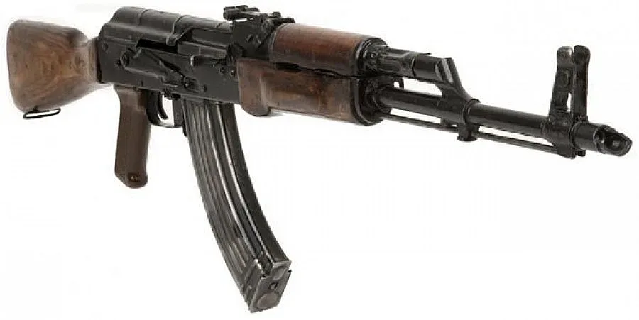 Обрали инкасото с калашник и чук