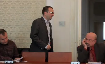 Заподозряха съюз между СДС и Касим Дал