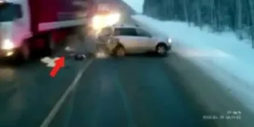 Бебе избегна два пъти смъртта (ВИДЕО)