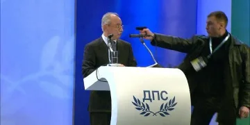 Видеото с Доган гони Gangnam Style