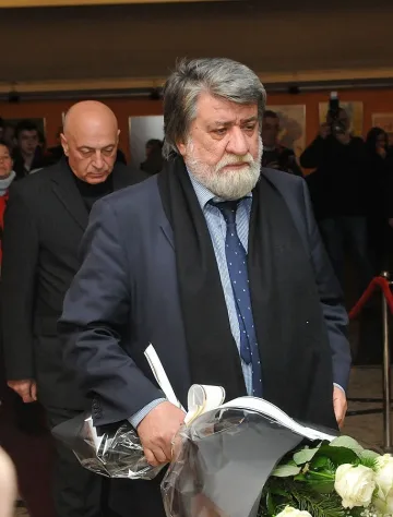 Болярите си поискаха и Трапезица от Вежди