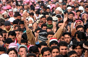 Коли-бомби убиха десетки в Багдад