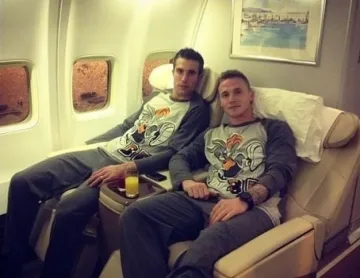 "Манчестър Юн" по пижами в Катар