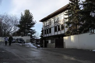 Тройна охрана за Ахмед Доган   