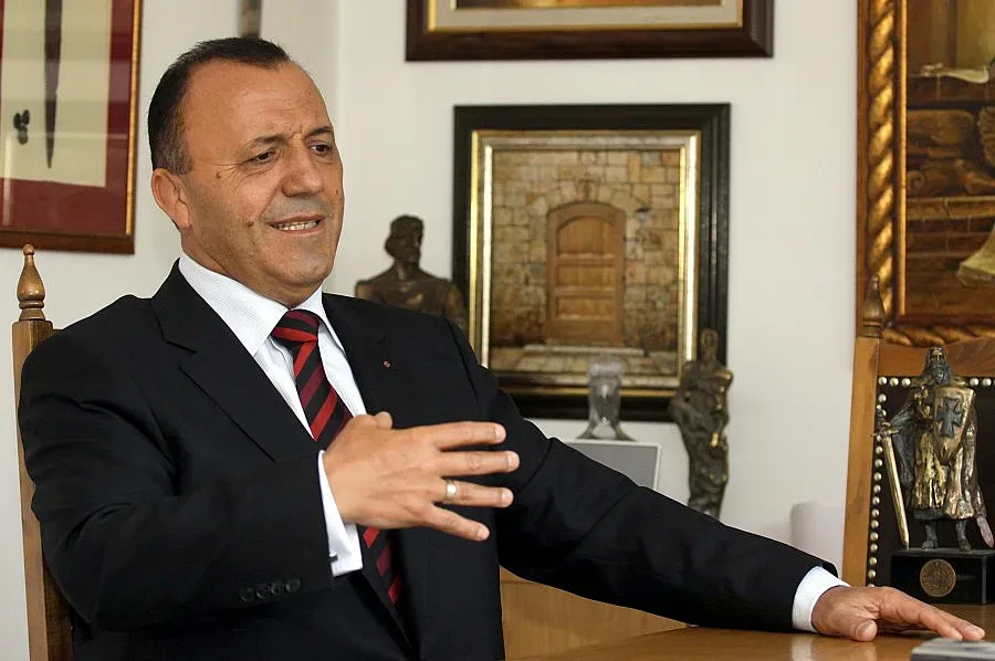 Въпросът е дали Октай има кукловод