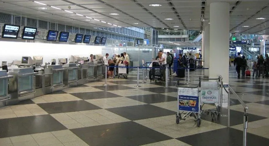 Виенски сняг заточи 25 българи в Мюнхен