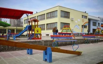 Борисов с първа копка за разширяване на 3 забавачки 