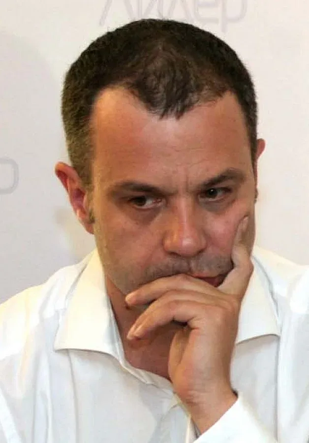 Не може да ядем шкембе, а да ухаем на лилии