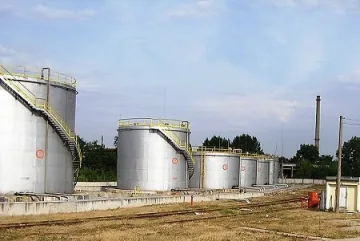 Петролните бази без връзка с НАП