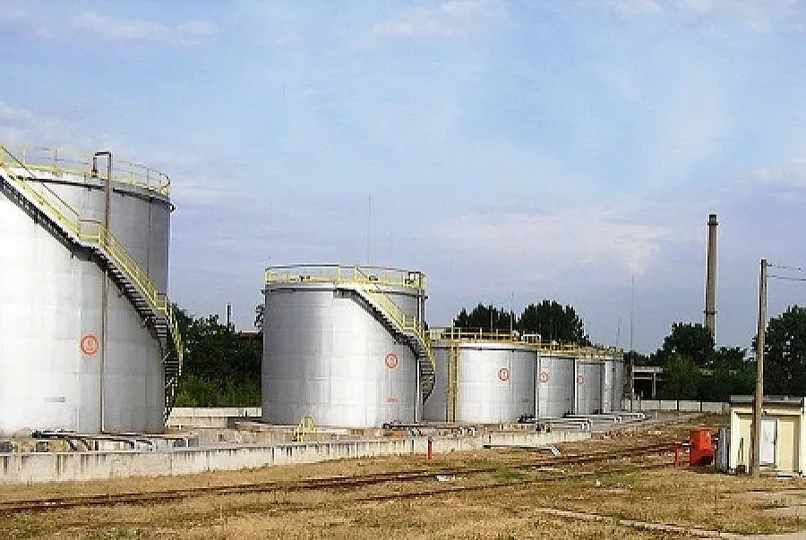 Петролните бази без връзка с НАП