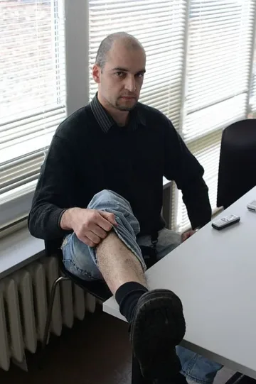 Волен в схватка с журналист