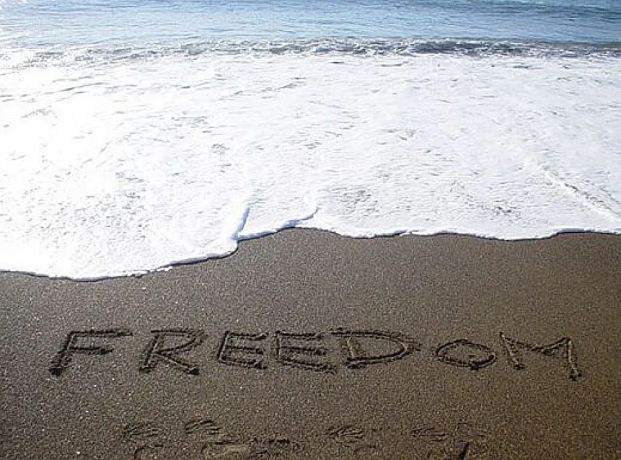 По демокрация сме до Намибия