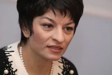 Атанасова поиска главата на д-р Дамов     